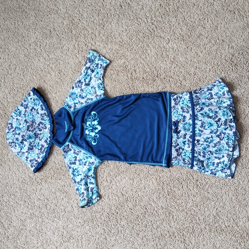 UV Skinz girls 3 piece swim suit